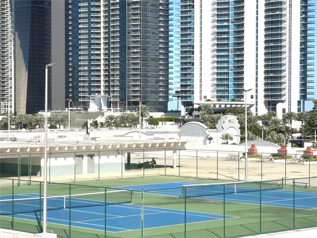 Exterior, Tennis Courts