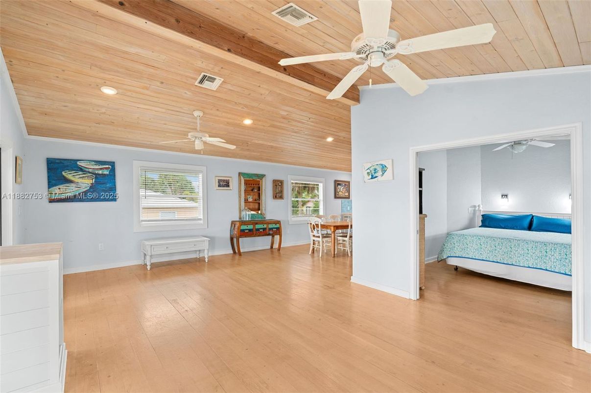 Bedroom, Dining room, Interior, Recessed Lighting, Wooden Ceilings, Wood Texture Flooring