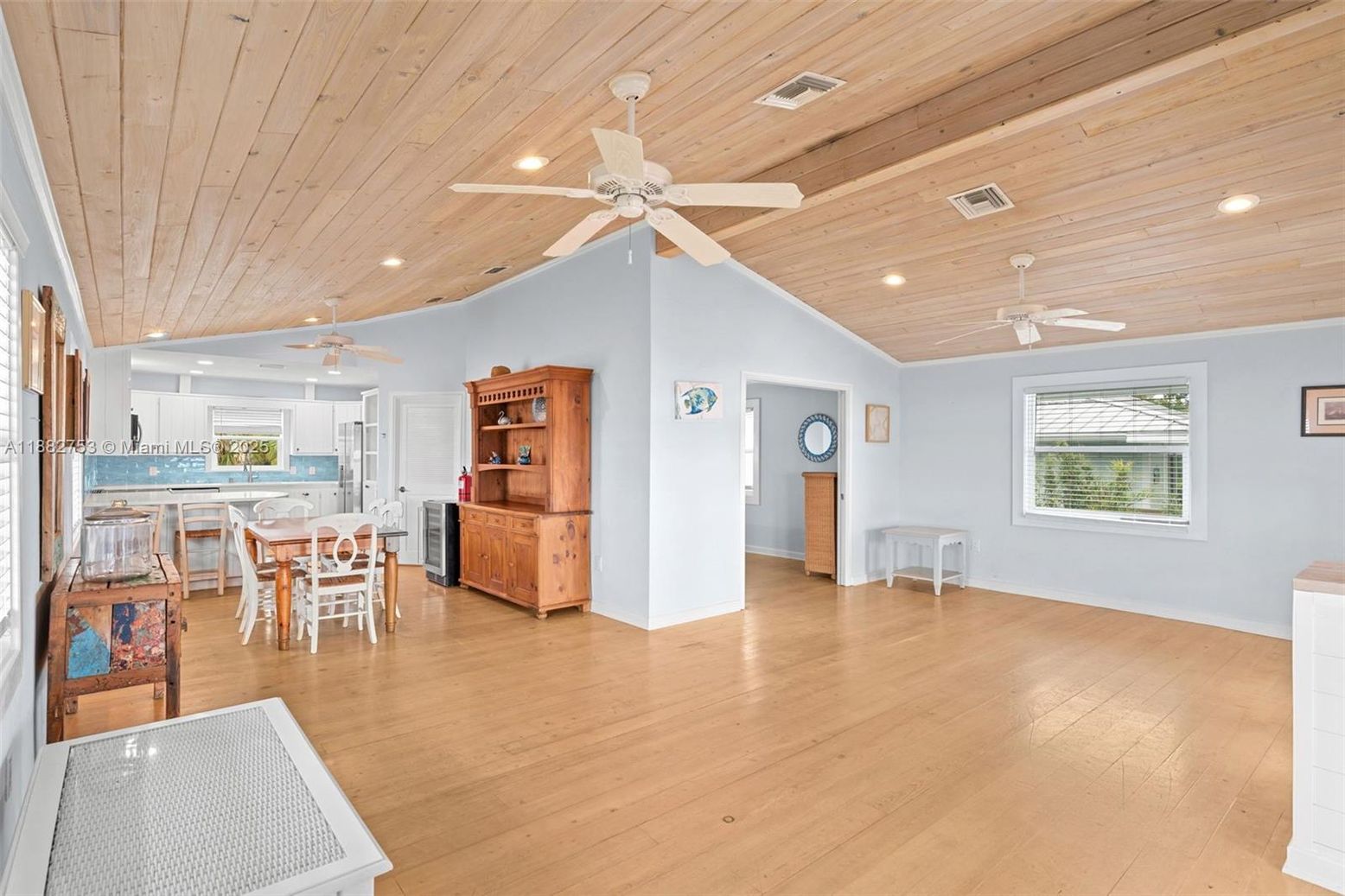 Dining room, Interior, Kitchen, Recessed Lighting, Wooden Ceilings, Wood Texture Flooring