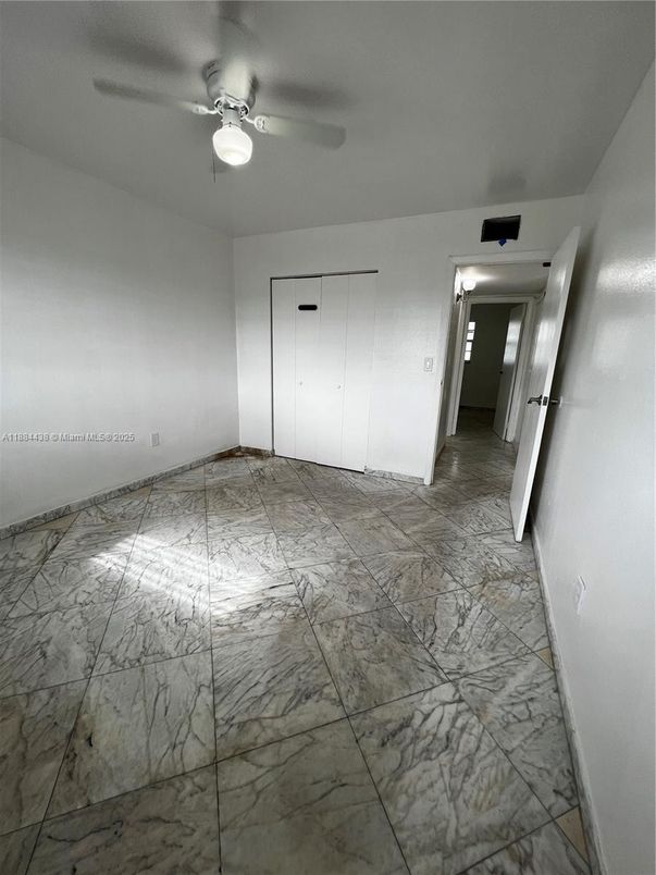 Empty room, Interior, Marble