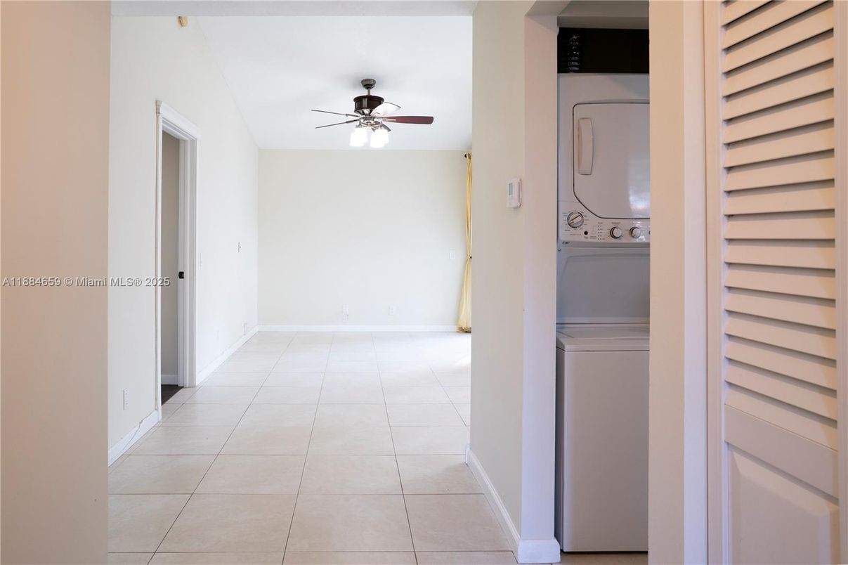 Interior, Utility Closets, Washer