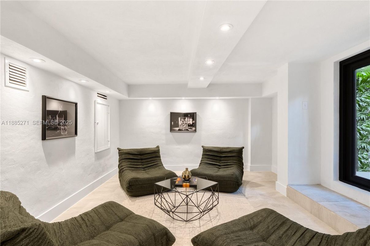 Interior, Living room, Recessed Lighting