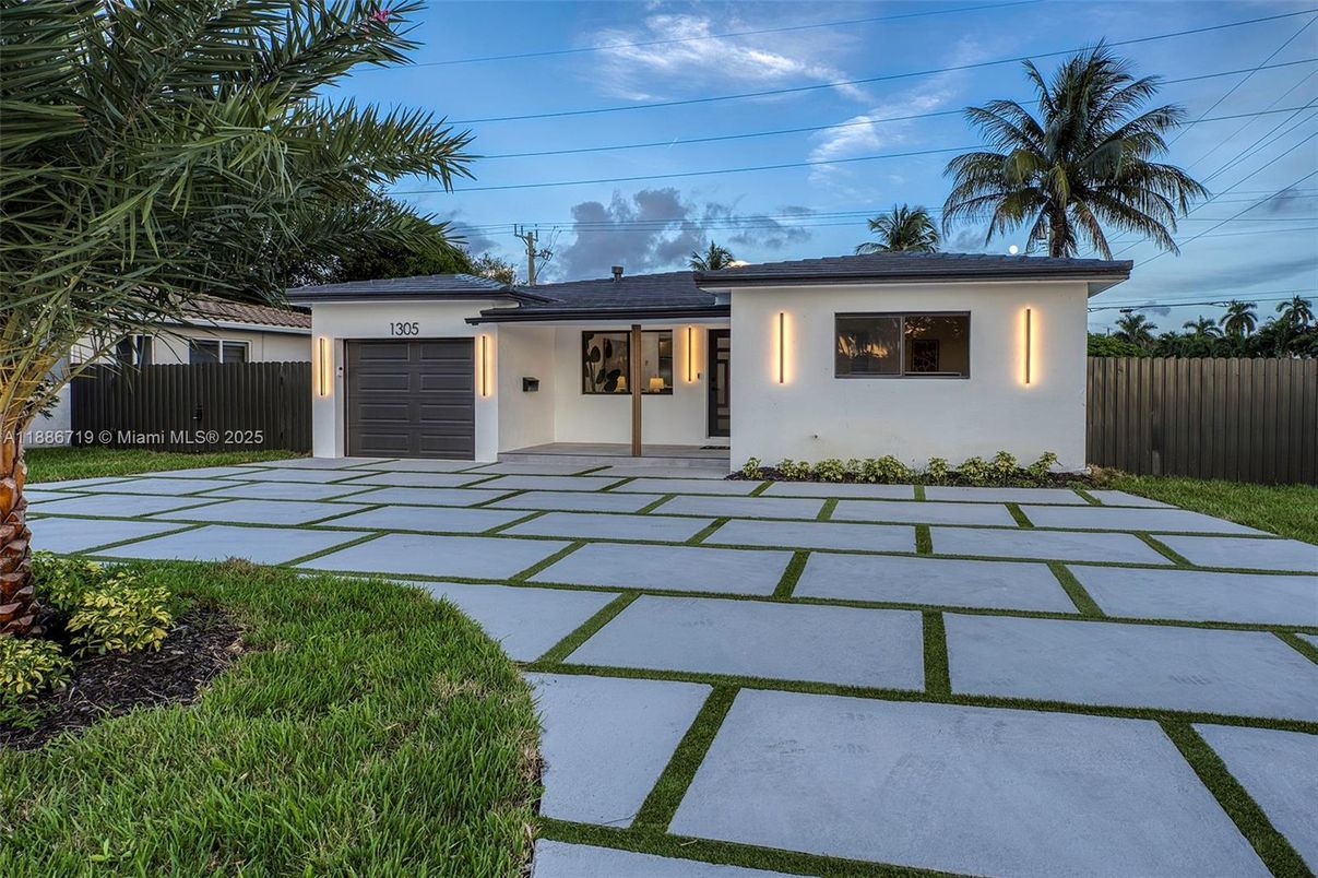 Attached, Backyard, Exterior, Facade, Ranch