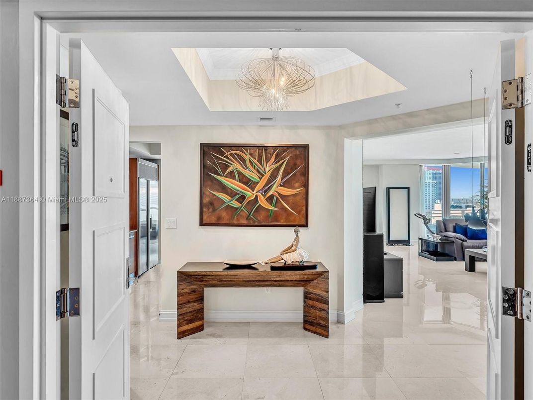 Chandelier, Interior