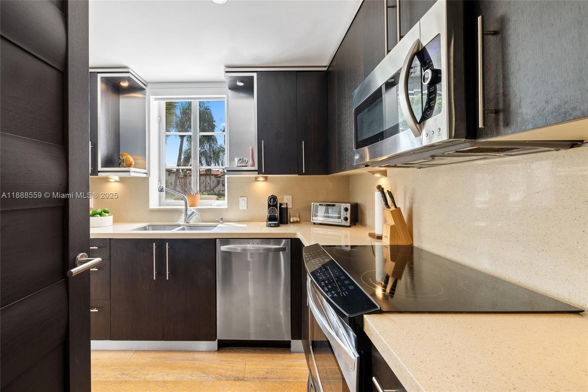 Interior, Kitchen, Stainless Steel Appliances, Wood Texture Flooring