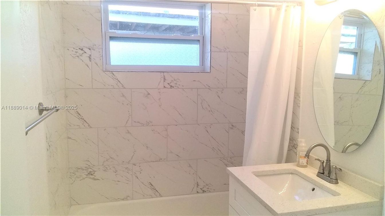 Bathroom, Interior, Marble Walls