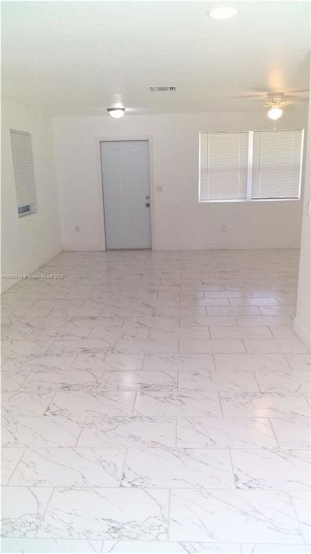 Empty room, Interior, Marble, Recessed Lighting