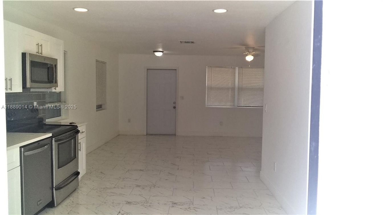 Empty room, Interior, Kitchen, Marble, Recessed Lighting