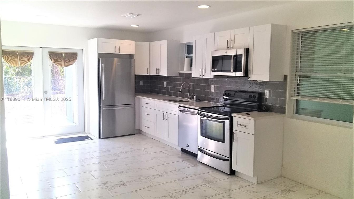 Interior, Kitchen, Marble, Recessed Lighting, Stainless Steel Appliances