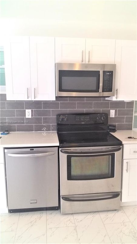 Interior, Kitchen, Marble, Stainless Steel Appliances