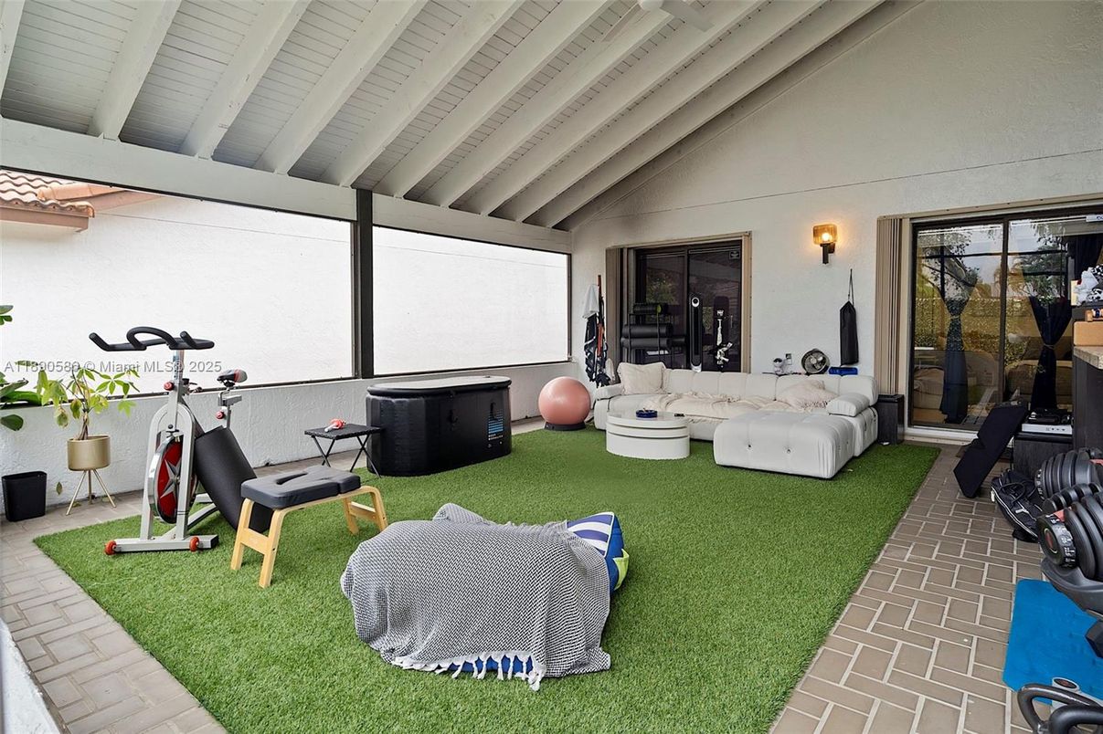 Backyard, Fitness Equipment, Interior