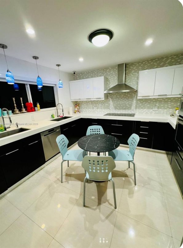 Interior, Kitchen, Pendant Lights, Recessed Lighting, Stainless Steel Appliances