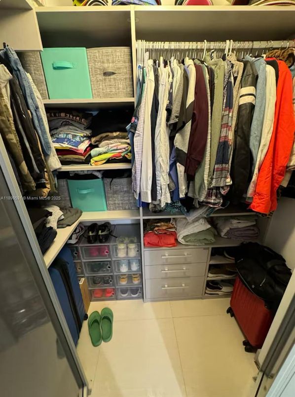 Interior, Walk-in Closets