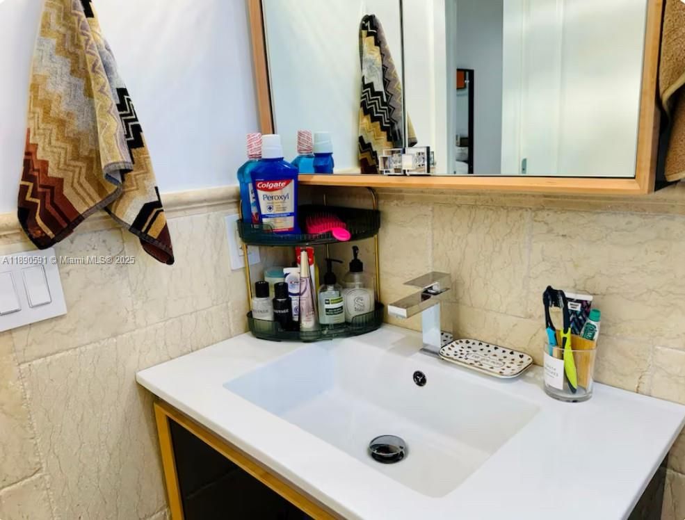 Bathroom, Interior, Marble Walls