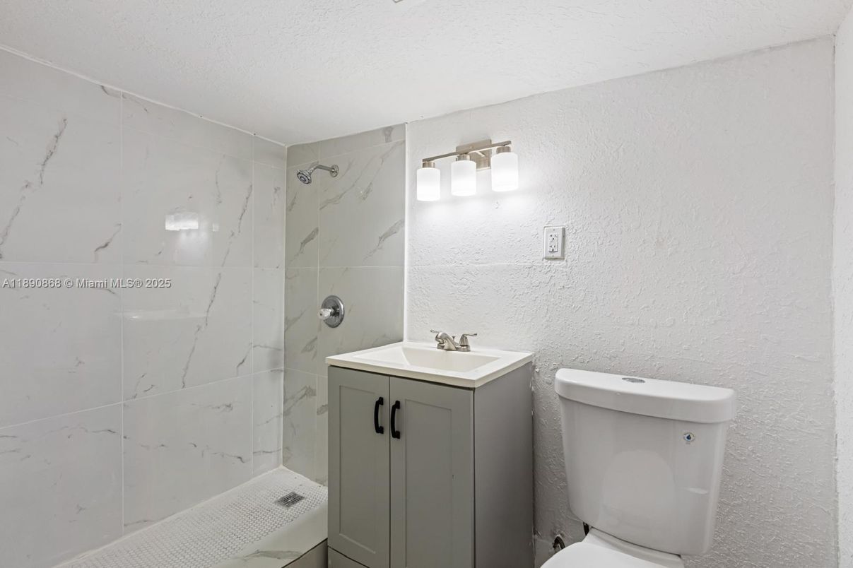 Bathroom, Interior, Marble Walls