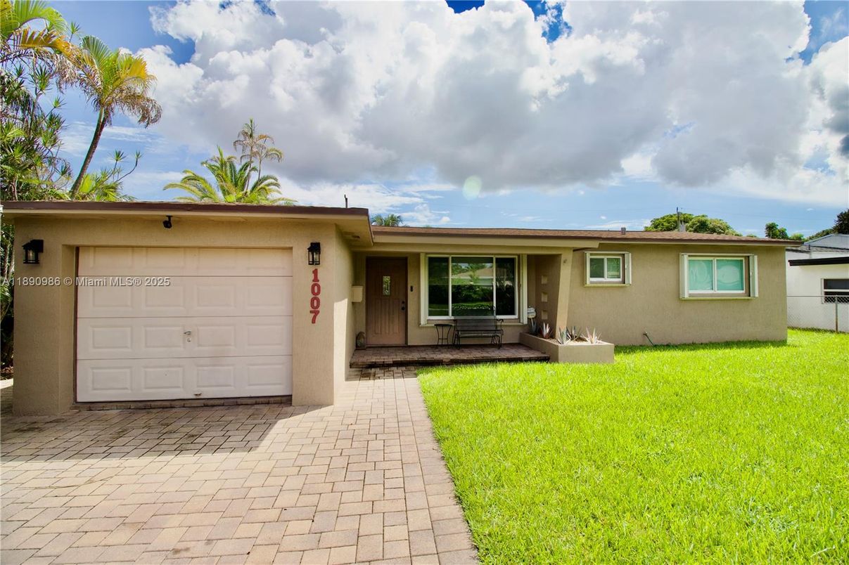 Attached, Backyard, Exterior, Facade, Ranch