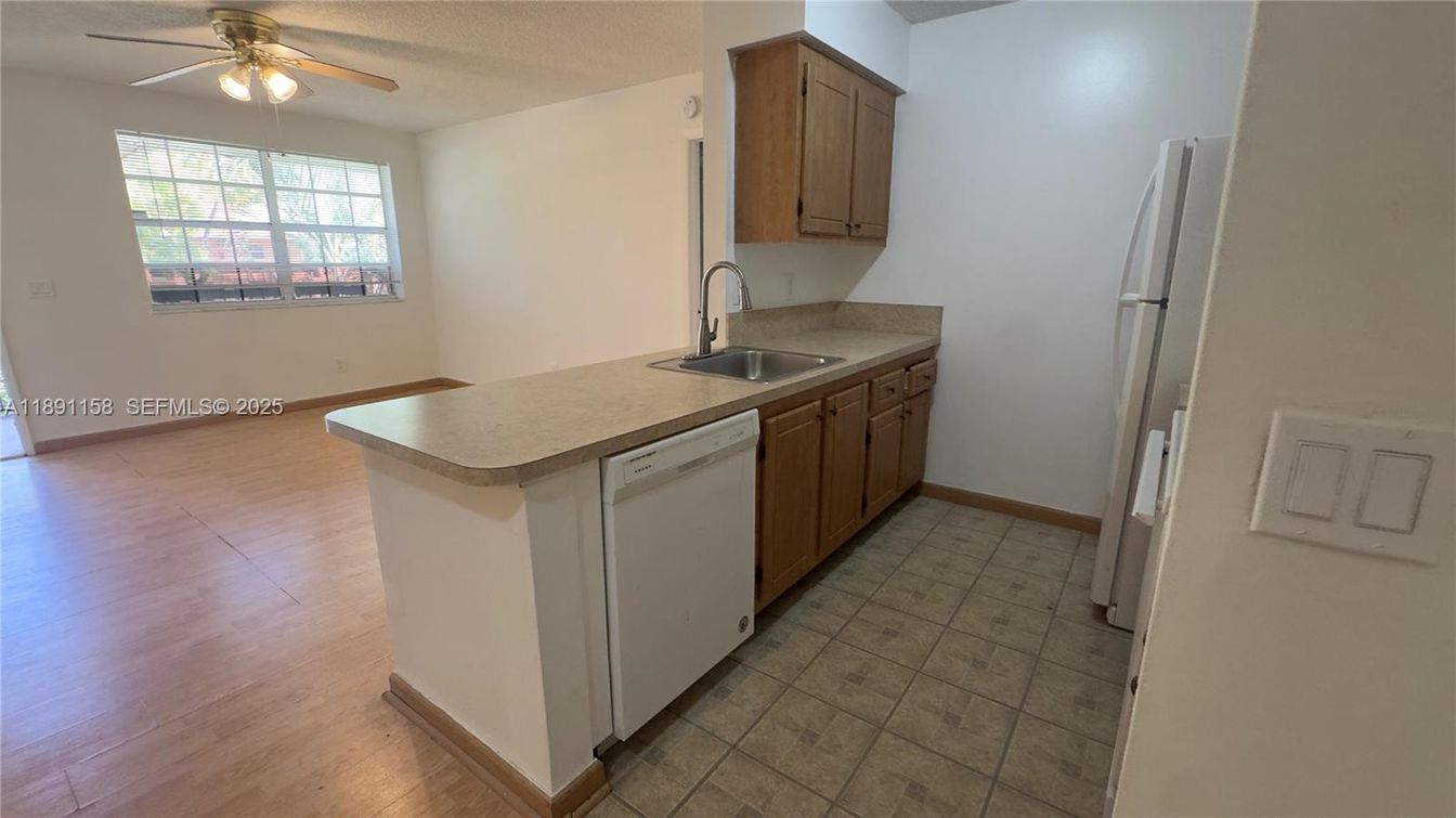 Interior, Kitchen, Wood Texture Flooring