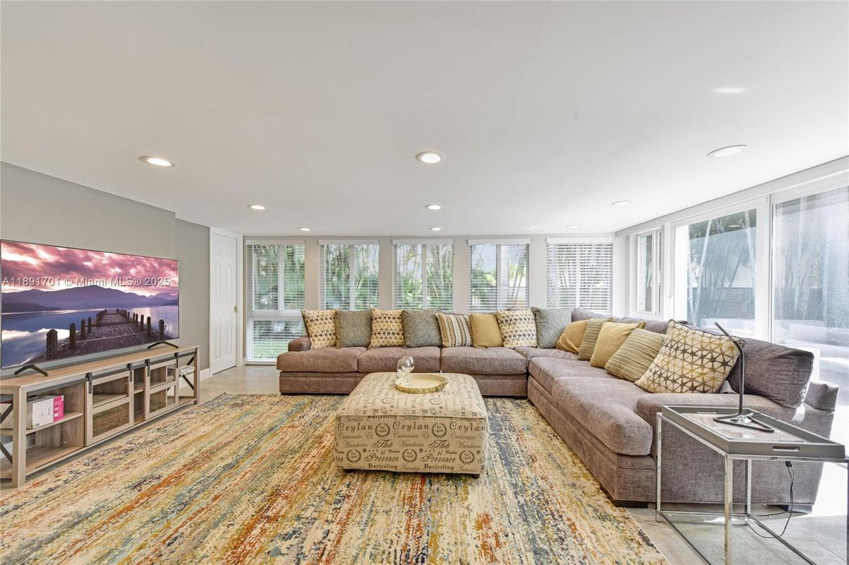 Interior, Living room, Recessed Lighting