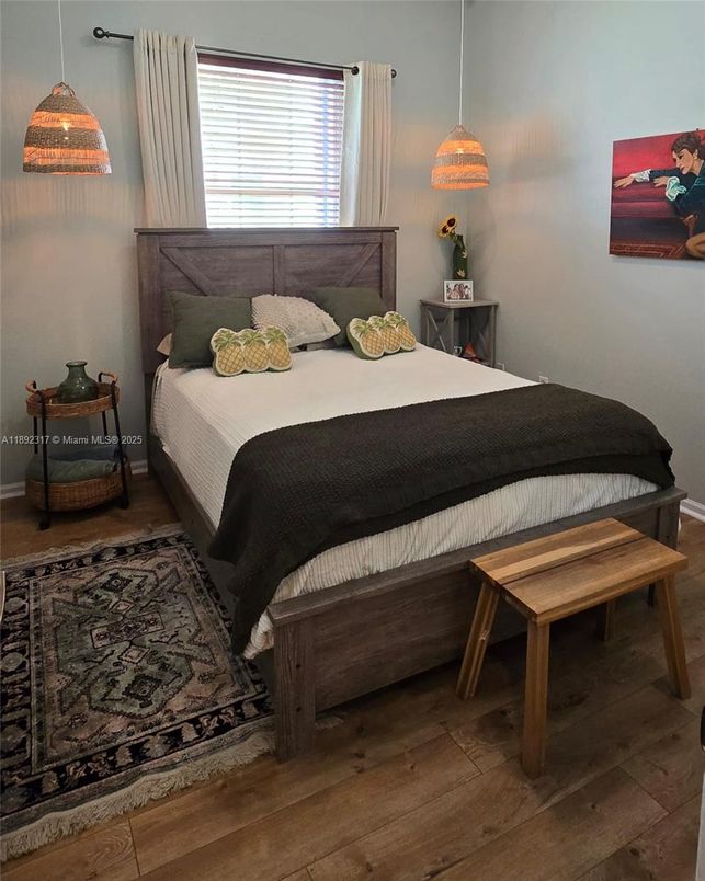 Bedroom, Interior, Pendant Lights, Wood Texture Flooring