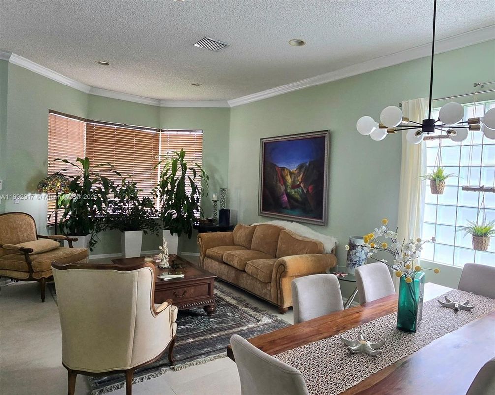 Dining room, Interior, Living room, Pendant Lights, Recessed Lighting