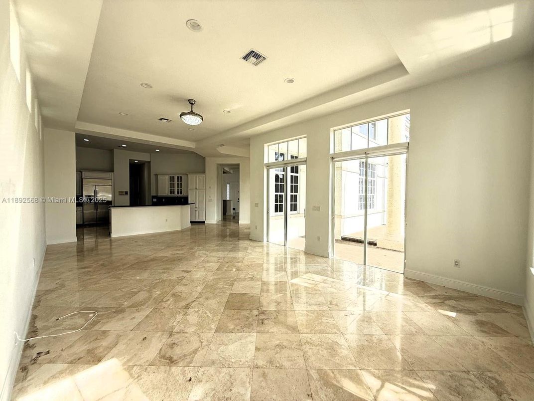 Empty room, Interior, Kitchen, Recessed Lighting
