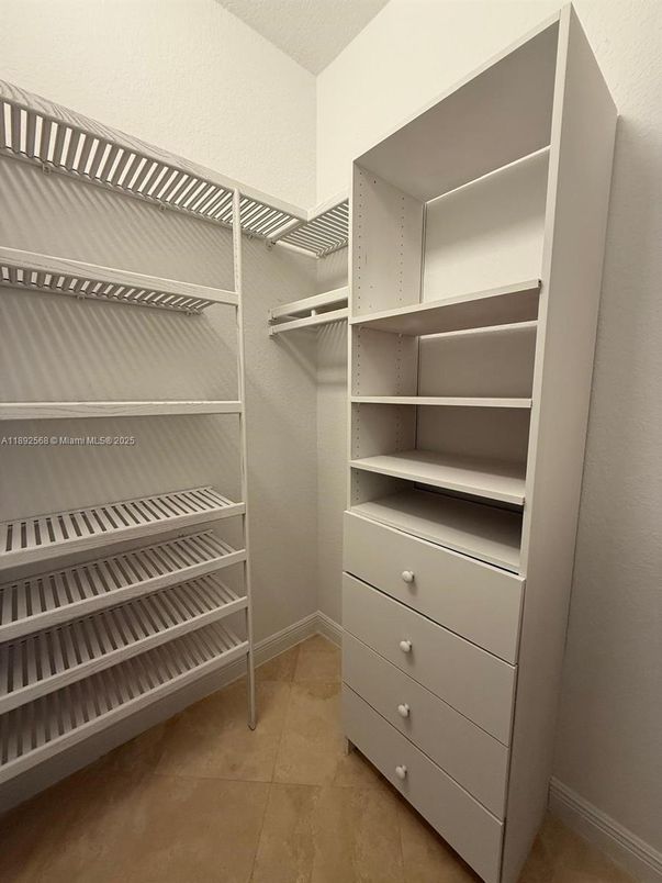 Interior, Walk-in Closets