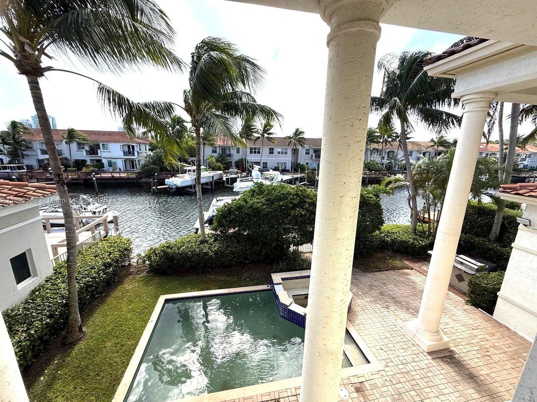 Exterior, Pool, Water