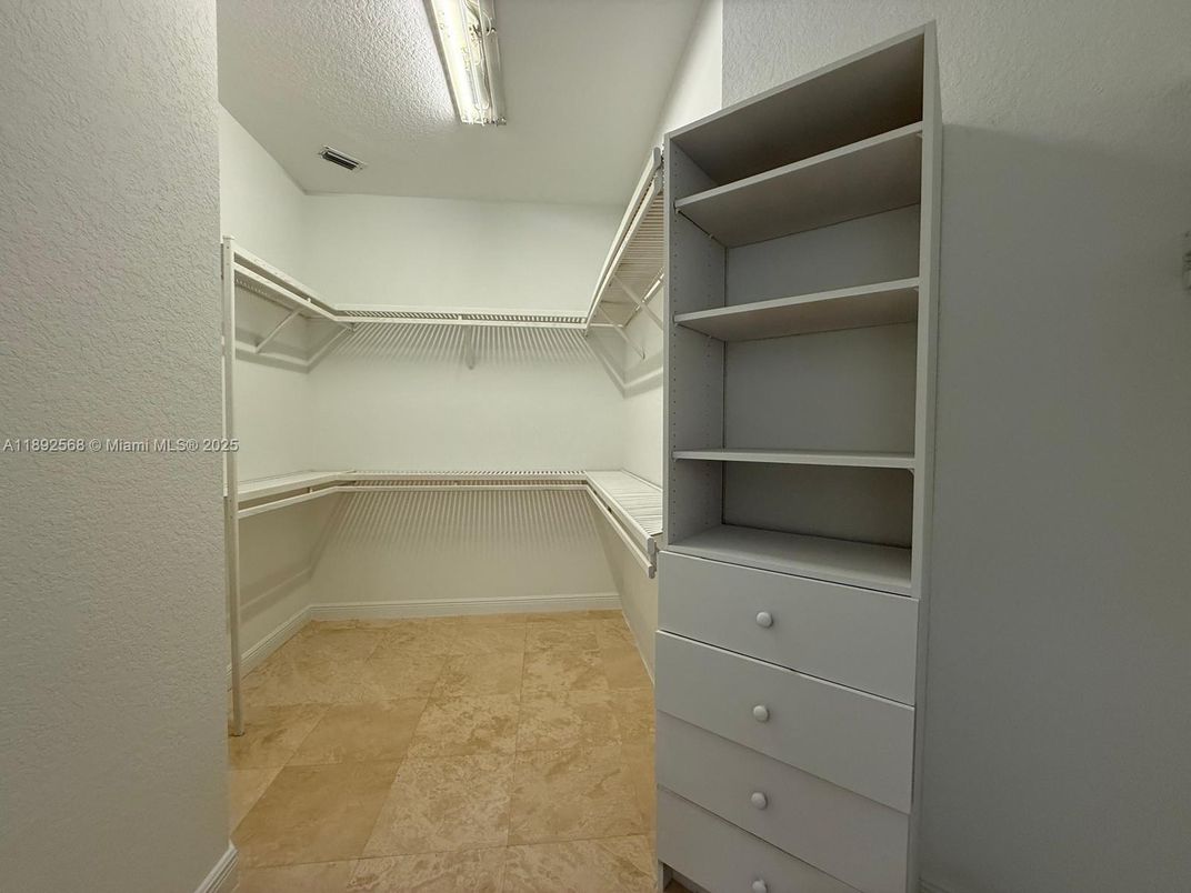 Interior, Walk-in Closets