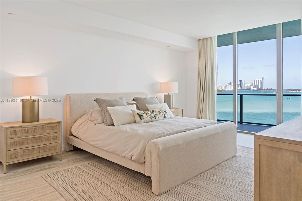 Bedroom, Interior, Water, Wood Texture Flooring