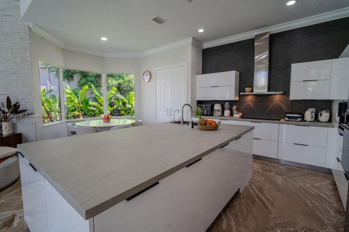 Interior, Kitchen, Recessed Lighting