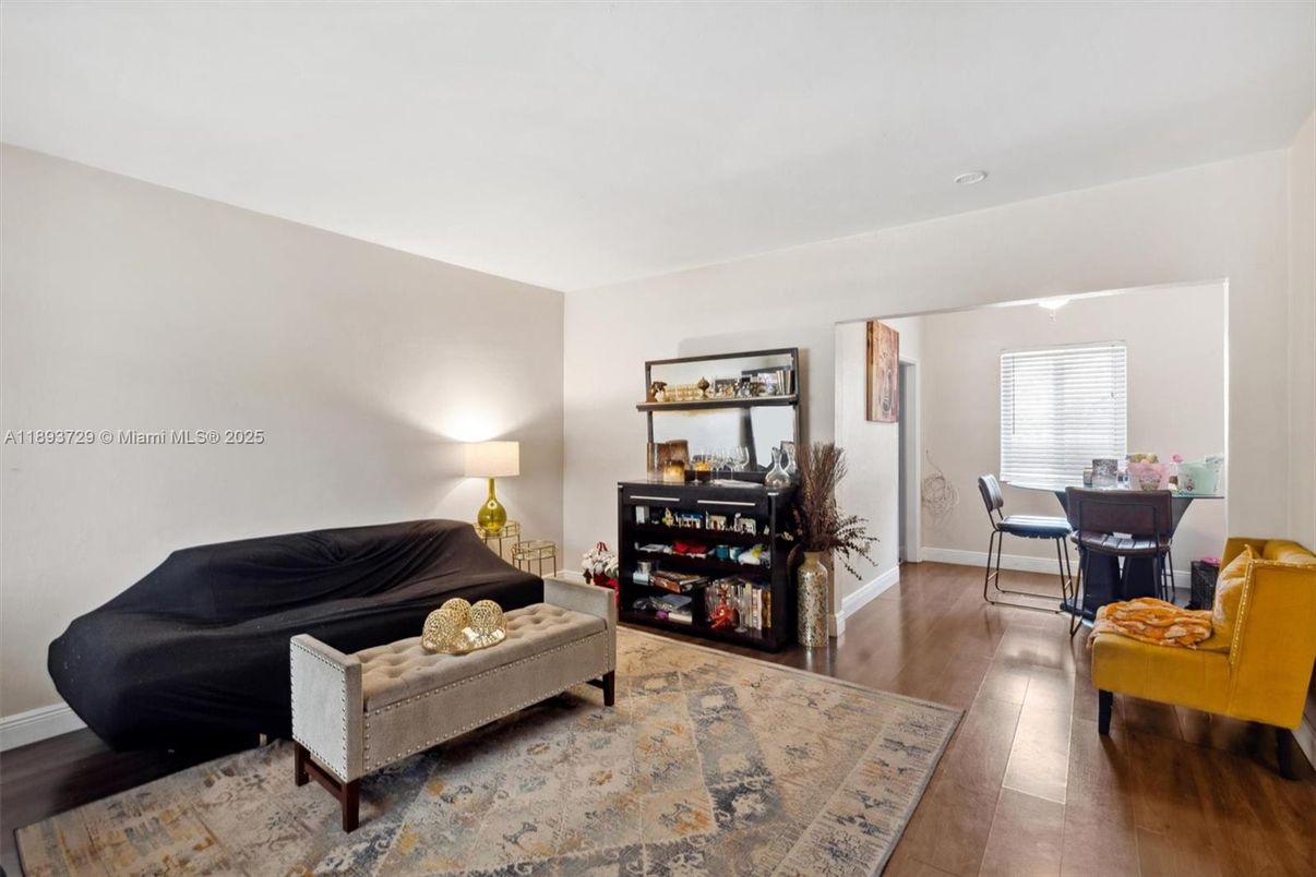 Dining room, Interior, Living room, Wood Texture Flooring