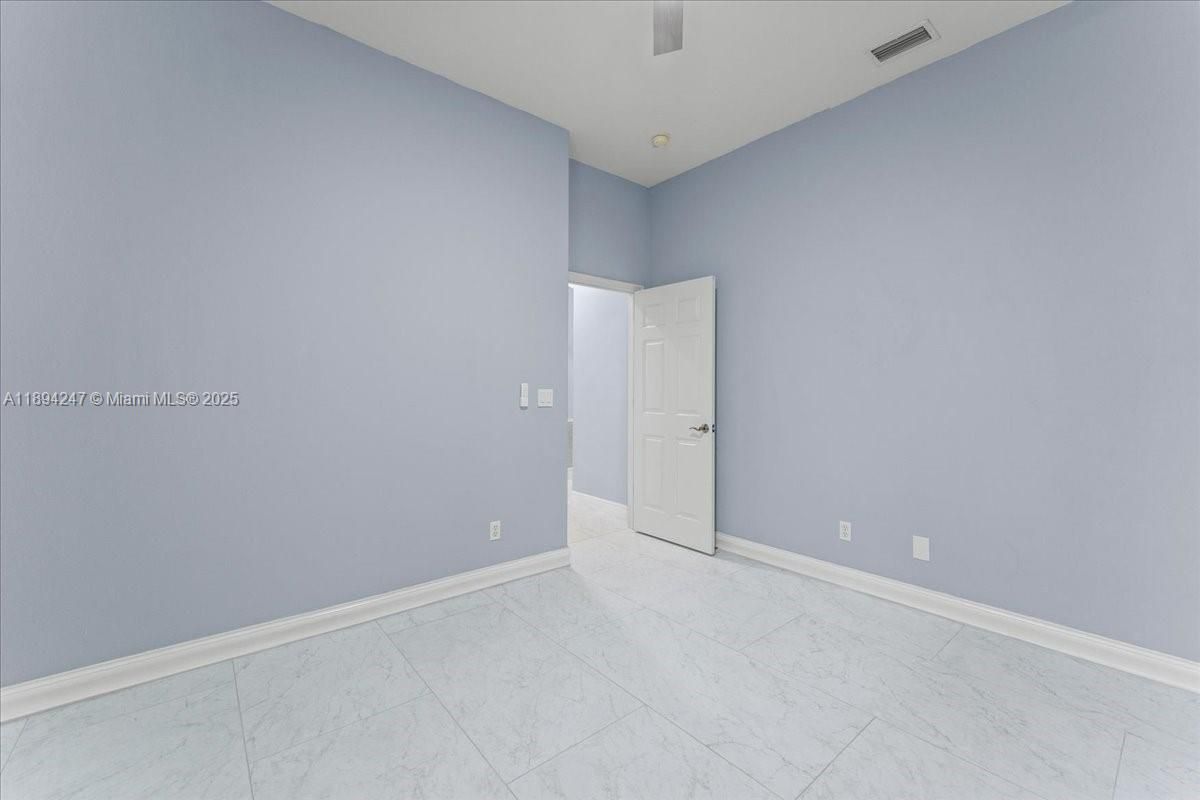 Empty room, Interior, Marble