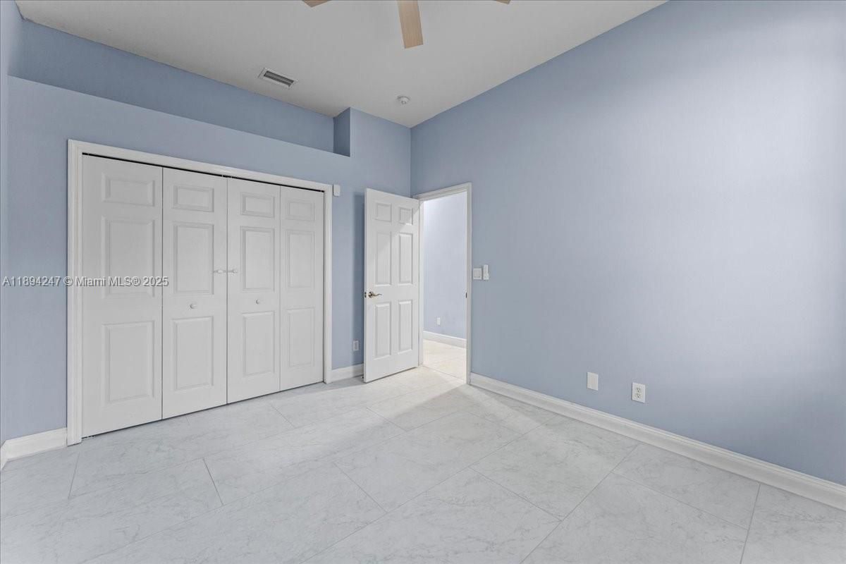 Empty room, Interior, Marble