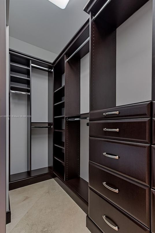 Interior, Walk-in Closets