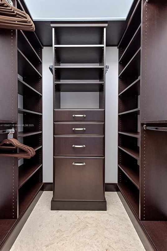Interior, Walk-in Closets