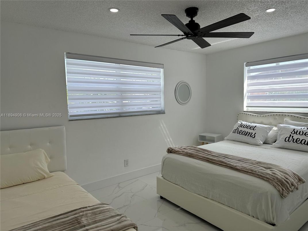 Bedroom, Interior, Marble, Recessed Lighting