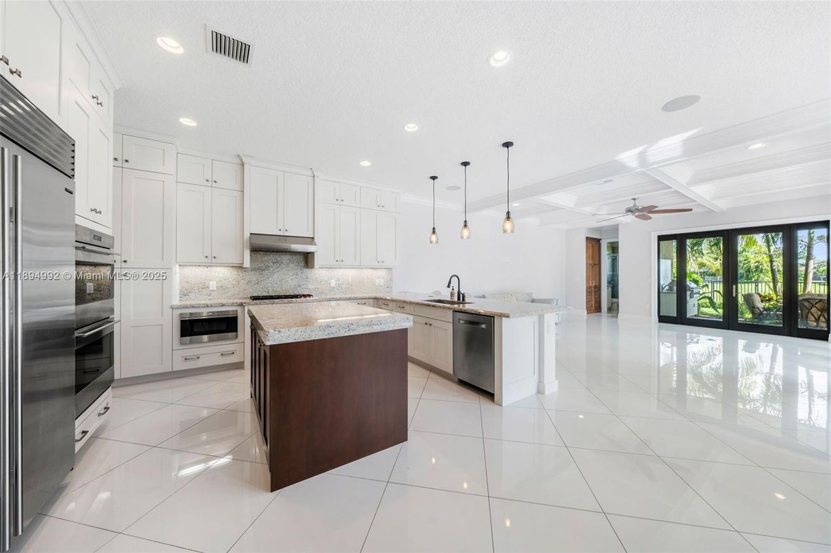 Interior, Kitchen, Pendant Lights, Recessed Lighting, Stainless Steel Appliances