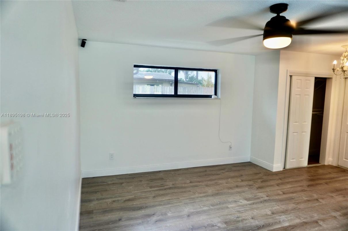 Chandelier, Empty room, Interior, Wood Texture Flooring