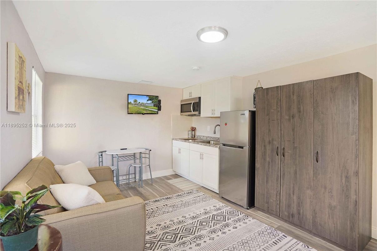 Interior, Kitchen, Living room, Stainless Steel Appliances, Wood Texture Flooring