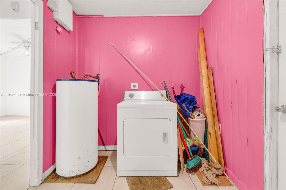 Interior, Washer