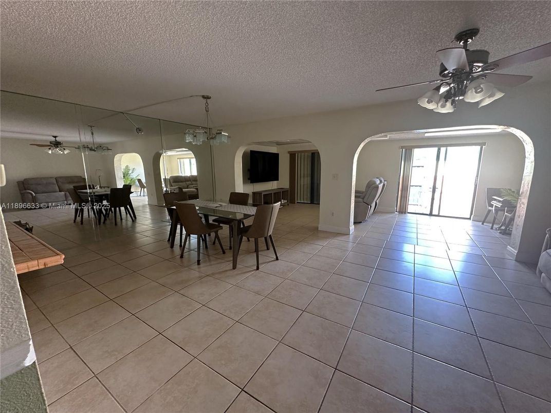 Dining room, Interior, Pendant Lights