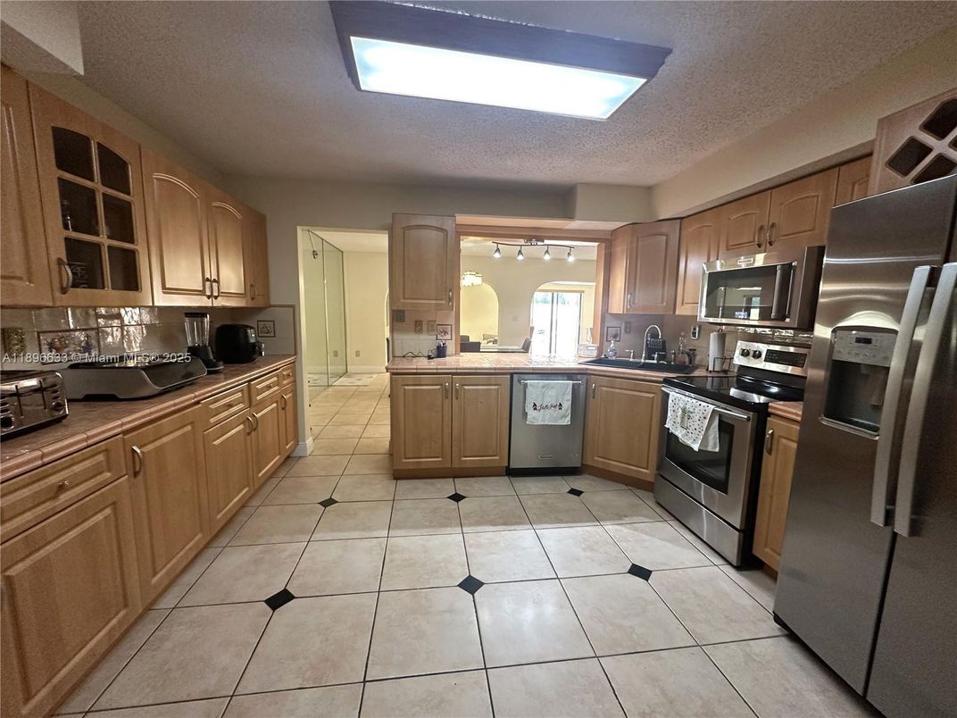 Interior, Kitchen, Stainless Steel Appliances
