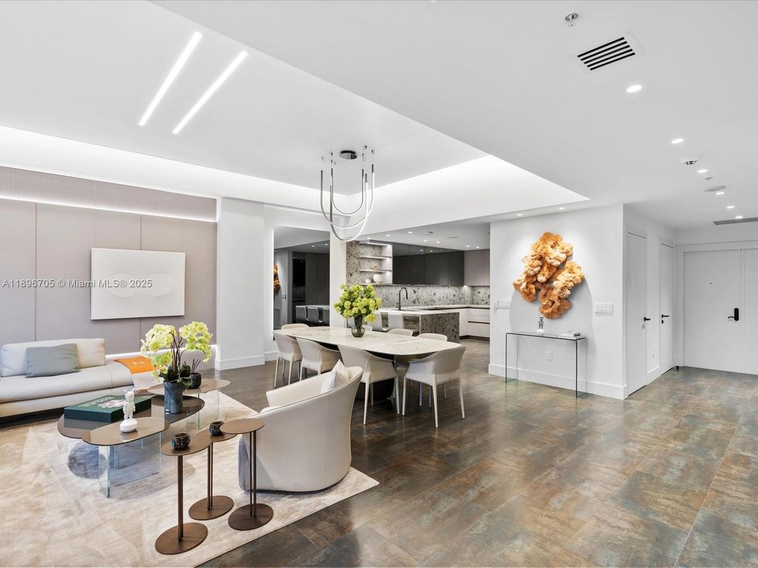 Dining room, Interior, Kitchen, Living room, Pendant Lights, Recessed Lighting