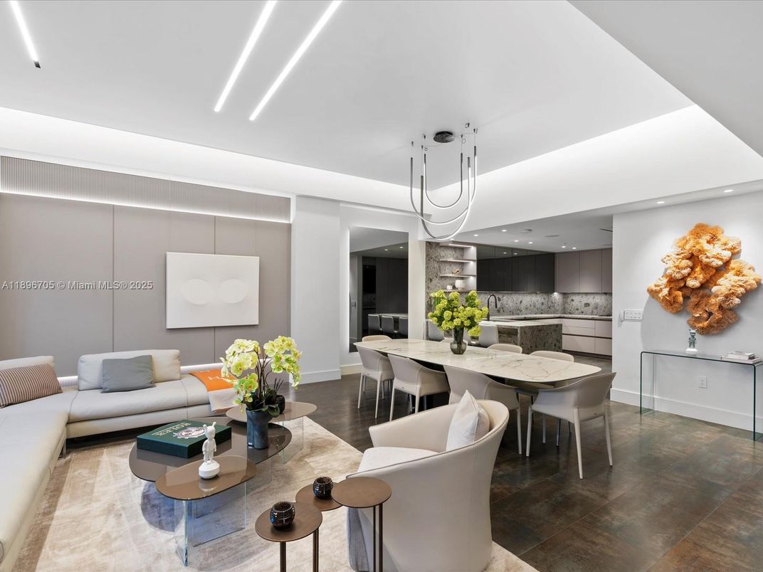 Dining room, Interior, Kitchen, Living room, Pendant Lights, Recessed Lighting