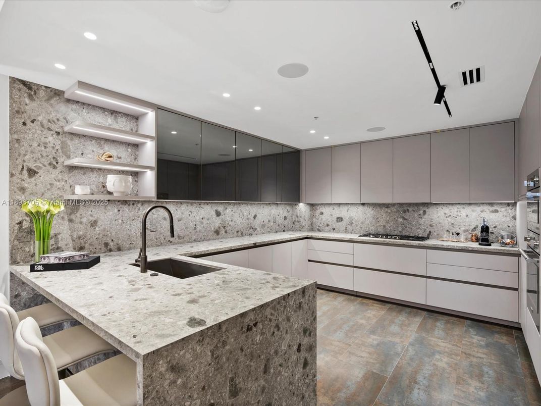 Interior, Kitchen, Recessed Lighting