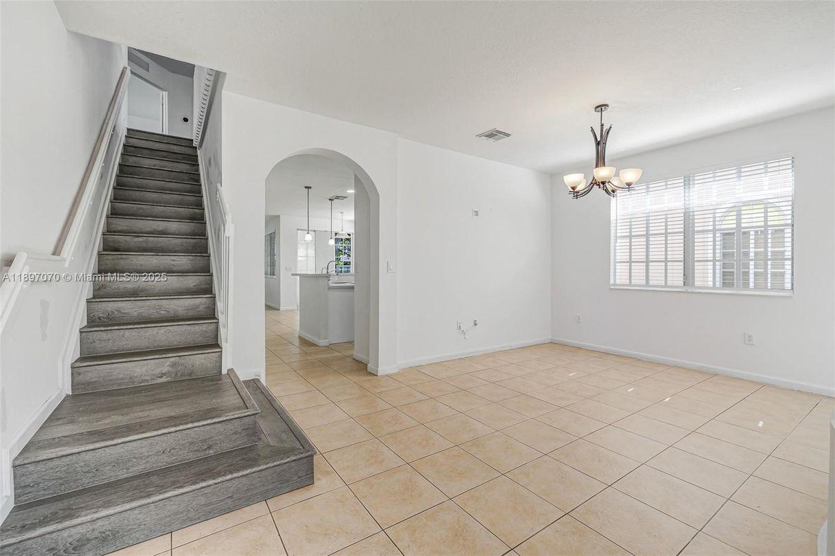 Chandelier, Empty room, Interior, Pendant Lights
