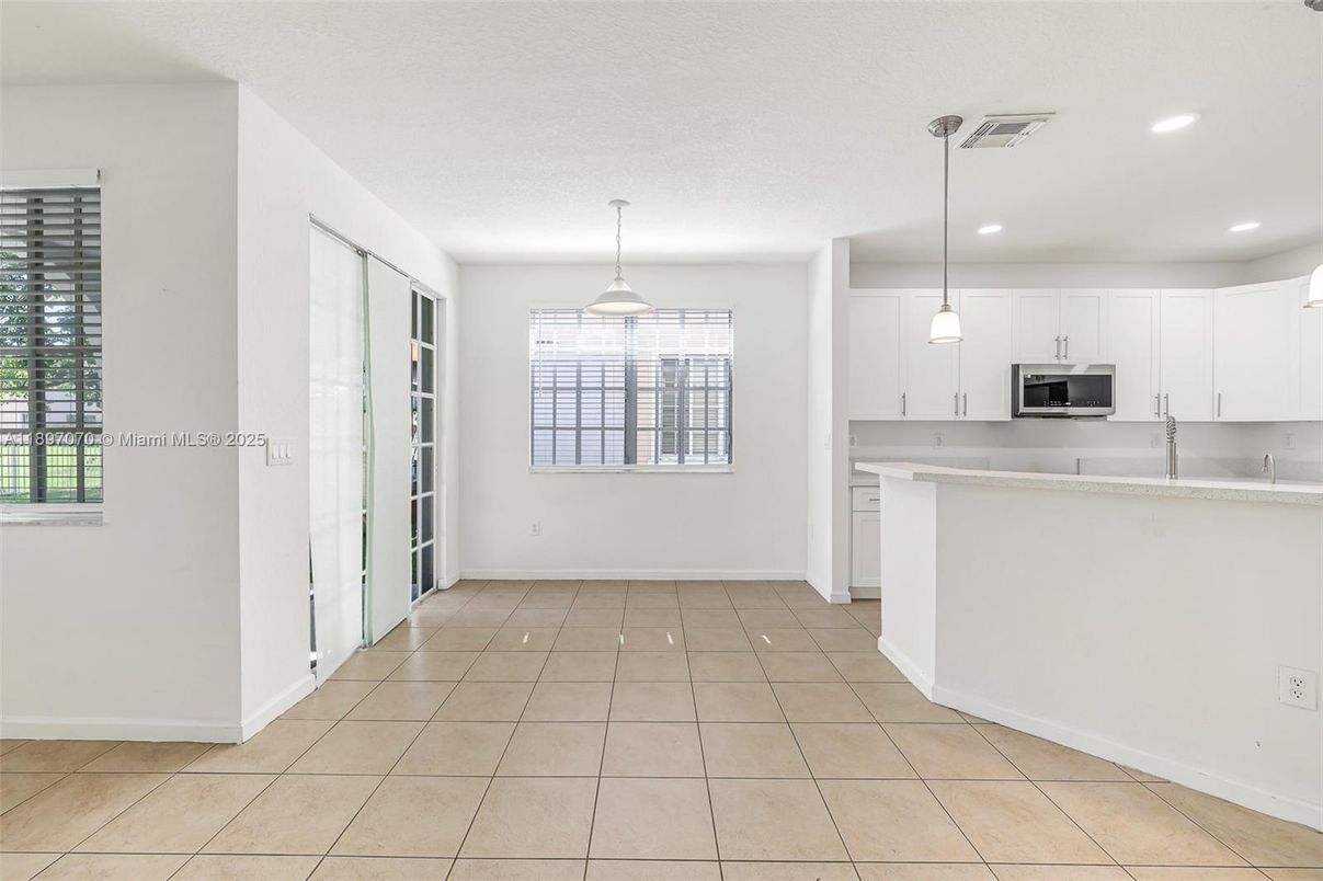 Interior, Kitchen, Pendant Lights, Recessed Lighting