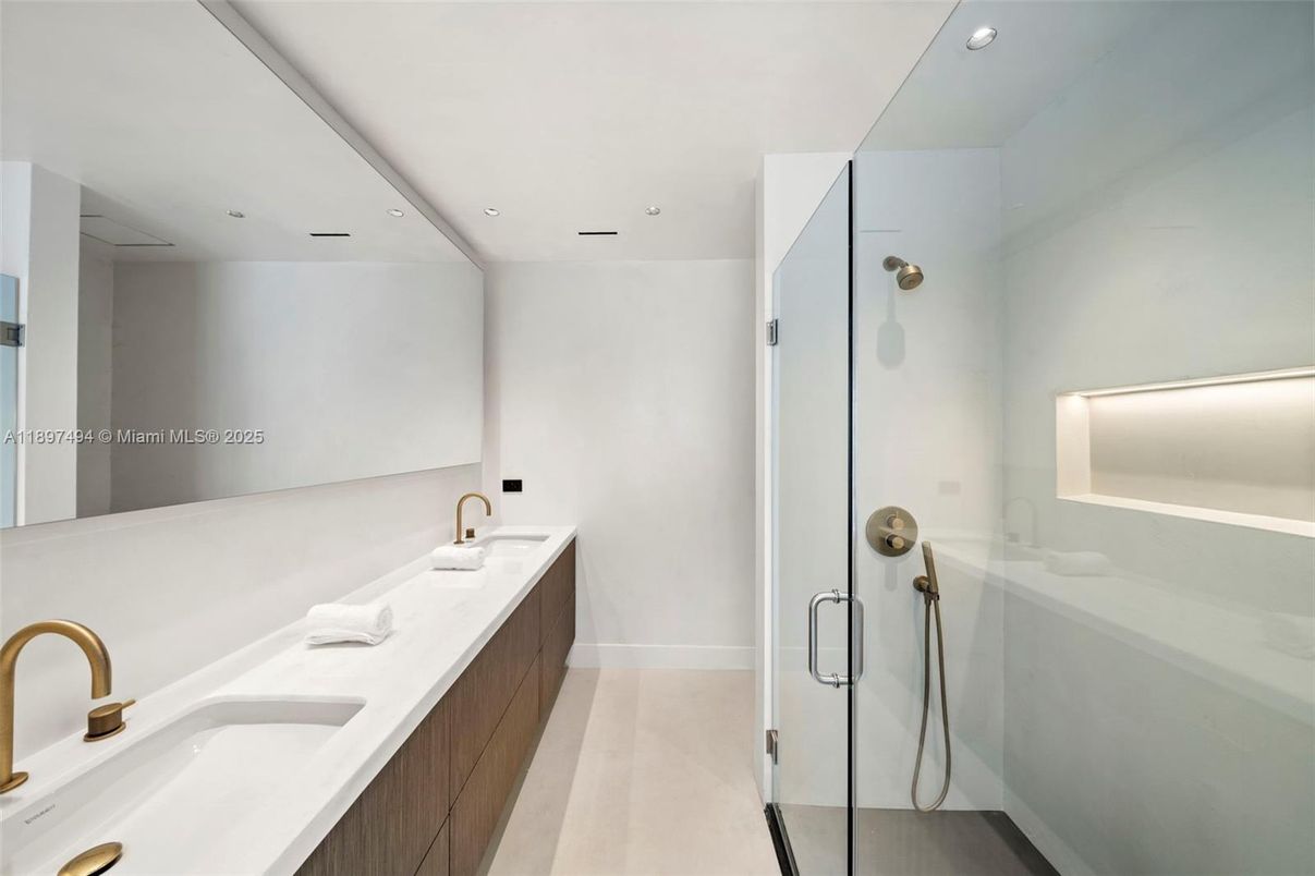 Bathroom, Dual Sink Vanities, Glass Shower, Interior, Recessed Lighting
