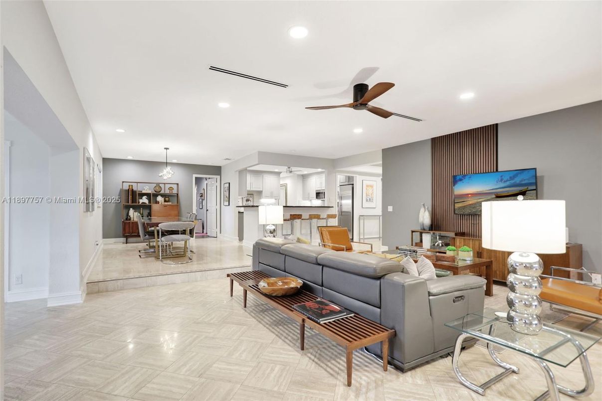 Dining room, Interior, Kitchen, Living room, Pendant Lights, Recessed Lighting