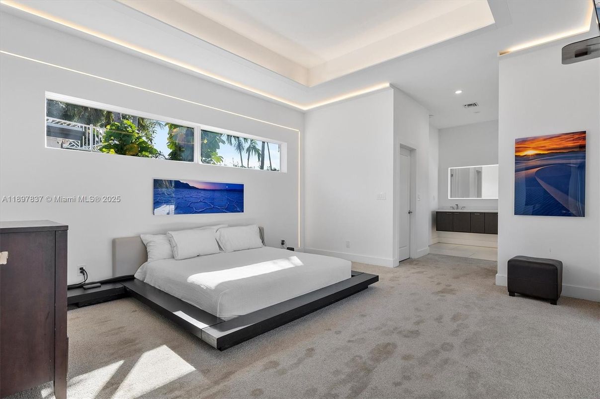 Bedroom, Interior, Recessed Lighting